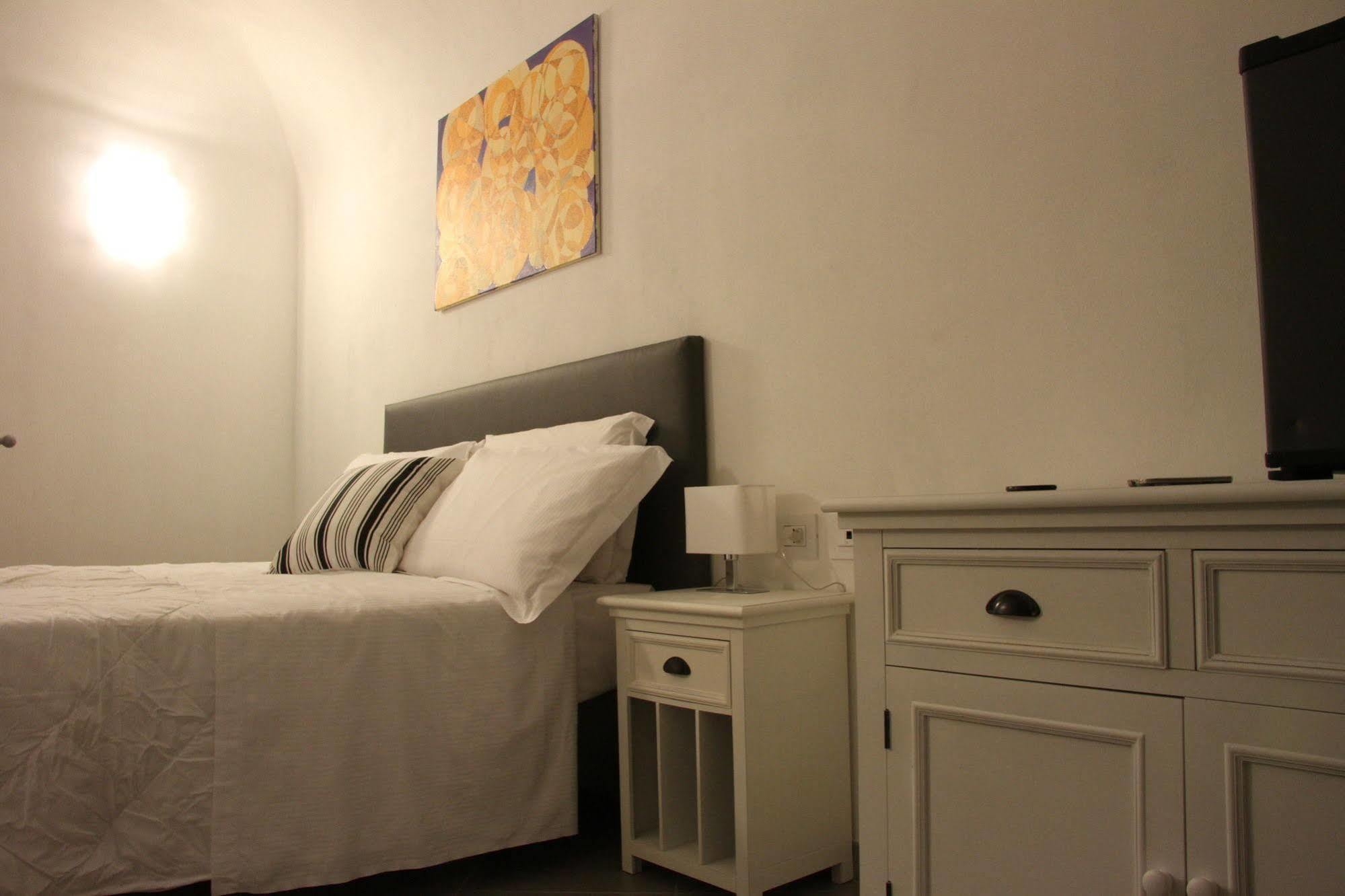 La Terrazza Vercelli Bed & Charme Εξωτερικό φωτογραφία