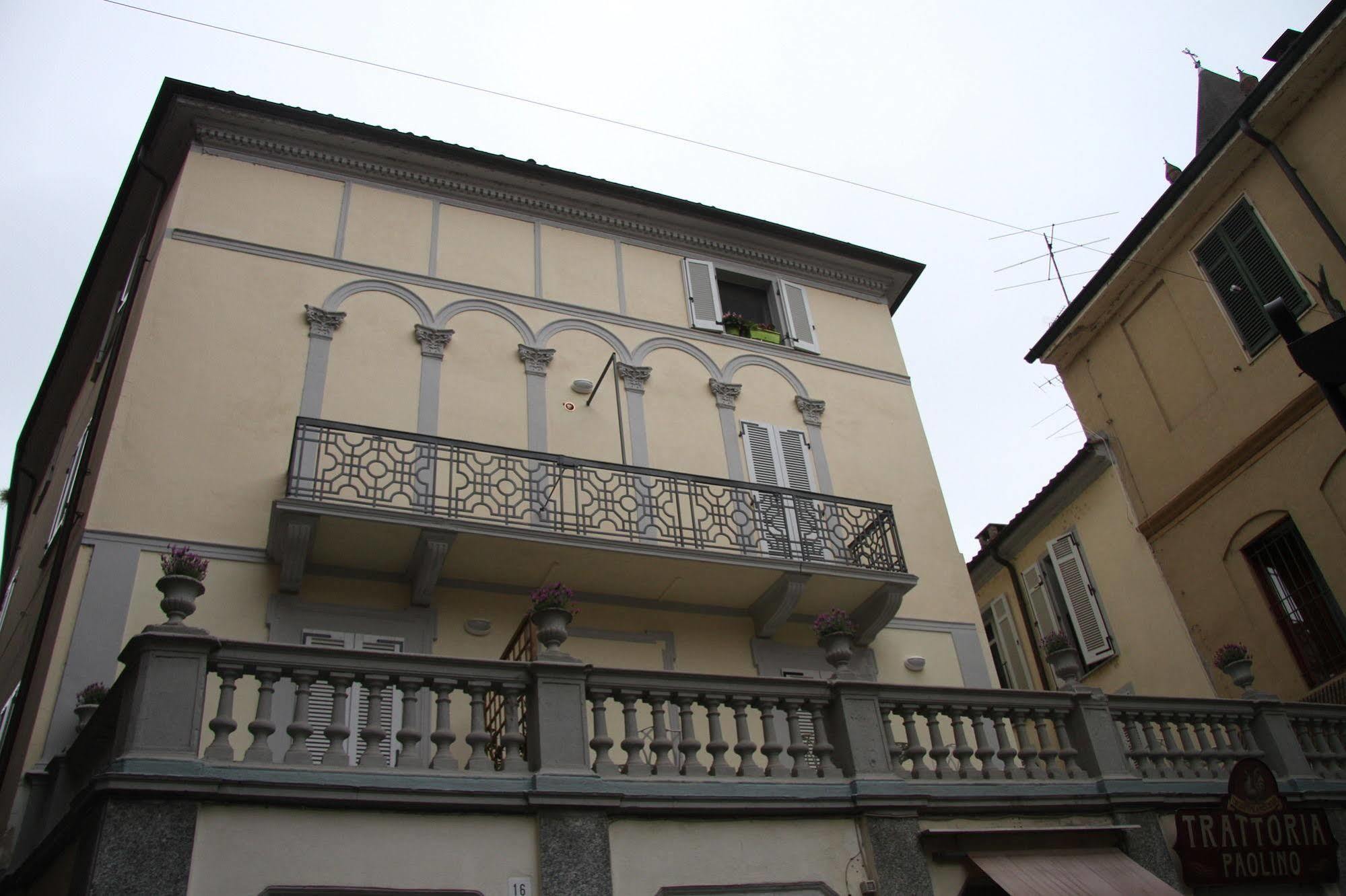 La Terrazza Vercelli Bed & Charme Εξωτερικό φωτογραφία